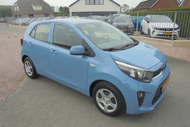 Kia Picanto (2021) thumbnail 4