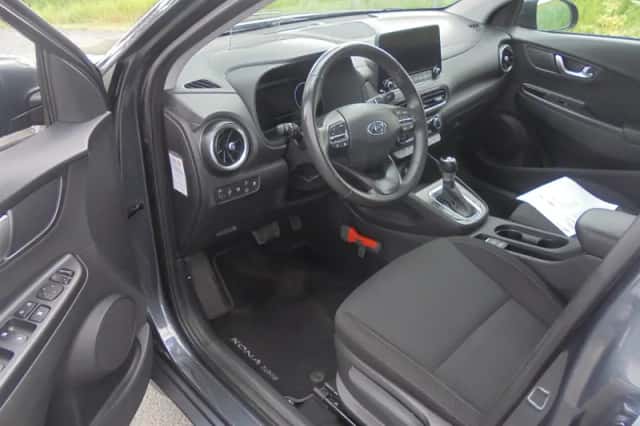 Hyundai Kona (2022) thumbnail 5
