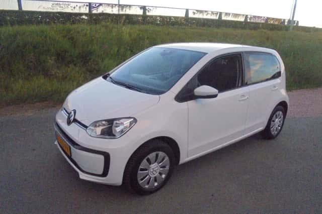 Volkswagen Up! (2021) thumbnail 1