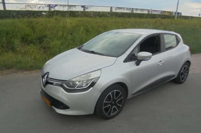 Renault Clio (2015) thumbnail 1