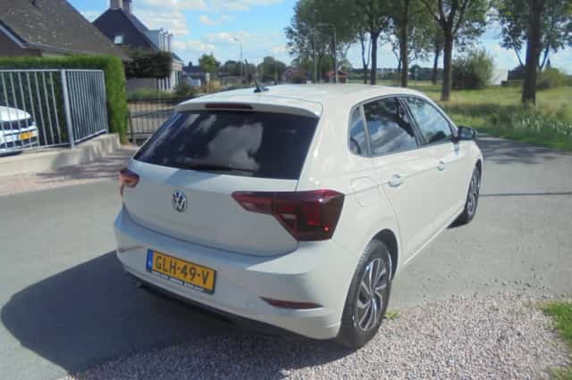 Volkswagen Polo (2024) thumbnail 3