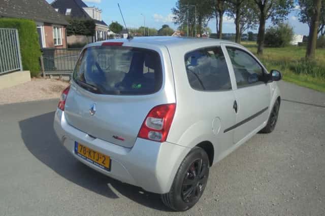Renault Twingo (2010) thumbnail 3