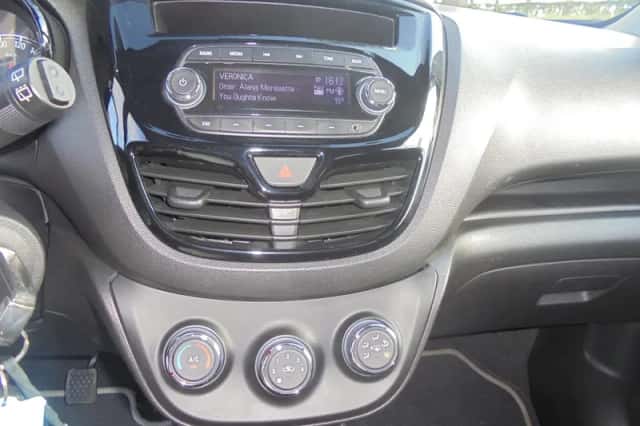 Opel Karl (2015) thumbnail 6