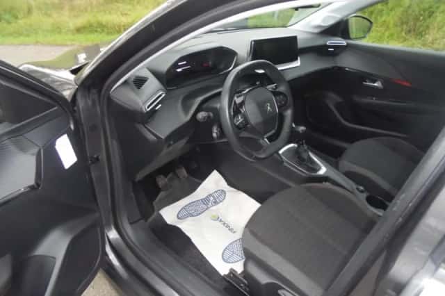 Peugeot 208 (2021) thumbnail 5