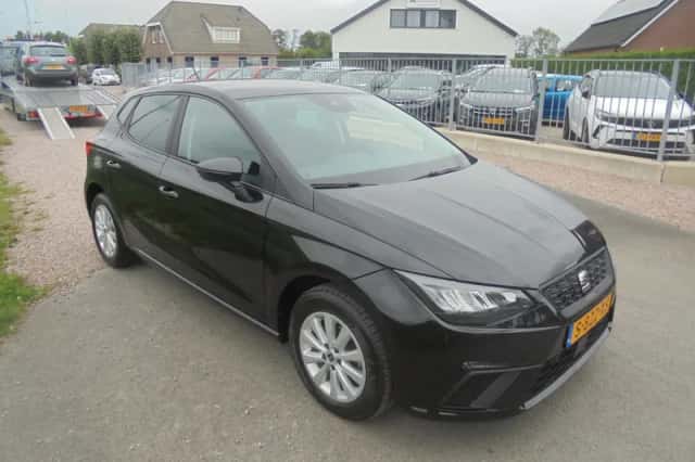 SEAT Ibiza (2023) thumbnail 4