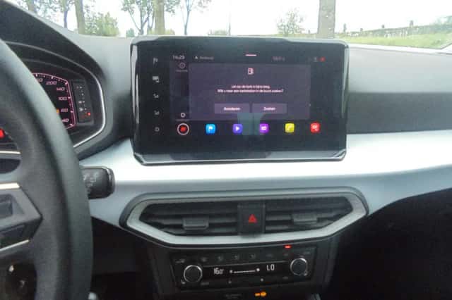 SEAT Ibiza (2023) thumbnail 6