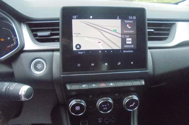 Renault Captur (2020) thumbnail 6