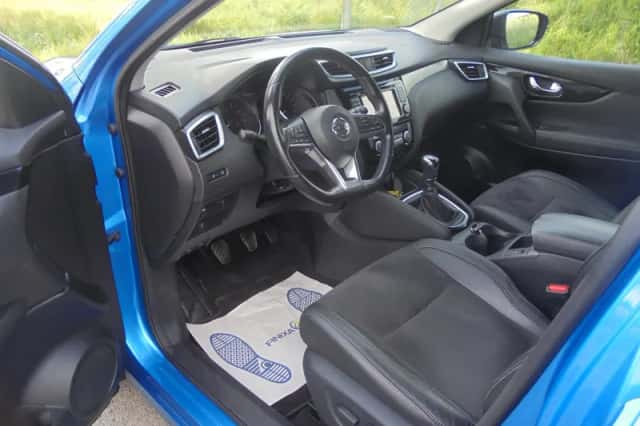 Nissan Qashqai (2017) thumbnail 5
