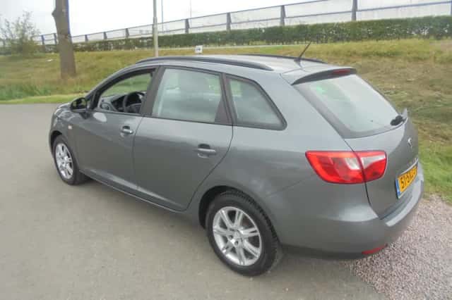 SEAT Ibiza (2012) thumbnail 2