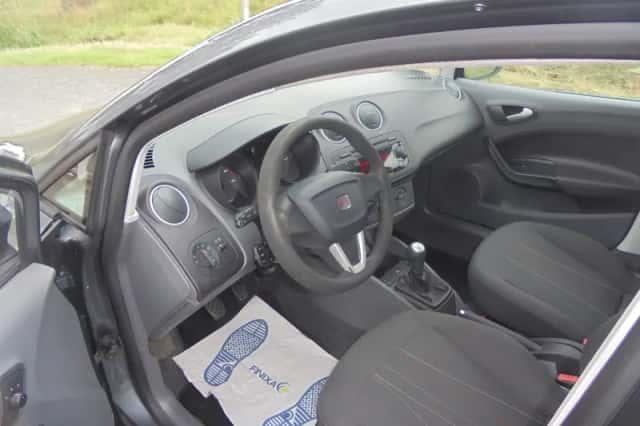 SEAT Ibiza (2012) thumbnail 5