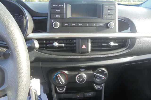 Kia Picanto (2021) thumbnail 6