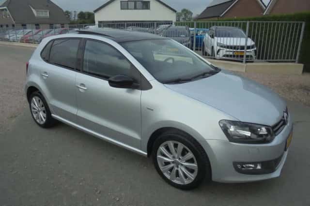 Volkswagen Polo (2012) thumbnail 4