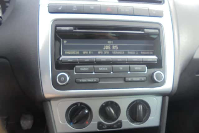 Volkswagen Polo (2012) thumbnail 6