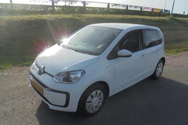 Volkswagen Up! (2021) thumbnail 1