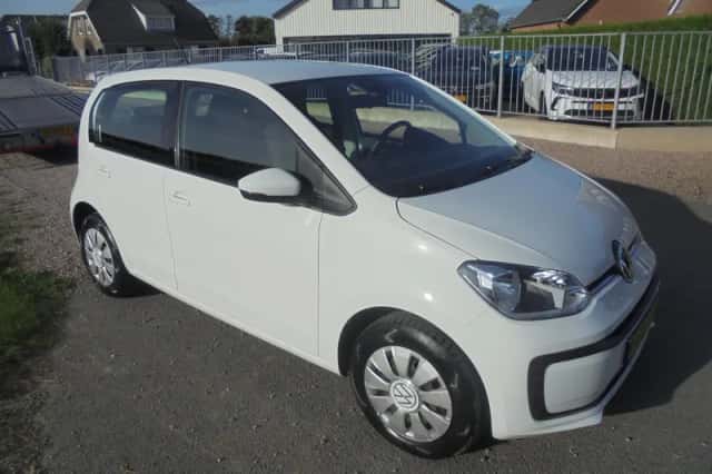 Volkswagen Up! (2021) thumbnail 4