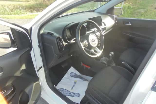 Kia Picanto (2021) thumbnail 5