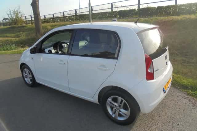 SEAT Mii (2013) thumbnail 2
