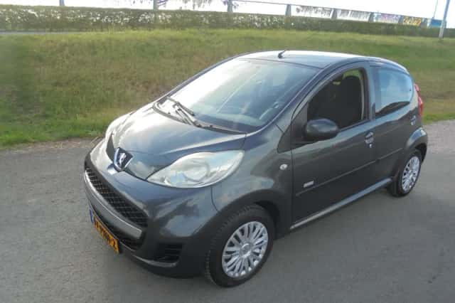 Peugeot 107 (2011) thumbnail 1