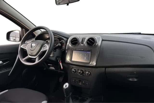 Dacia Sandero Stepway (2018) thumbnail 6