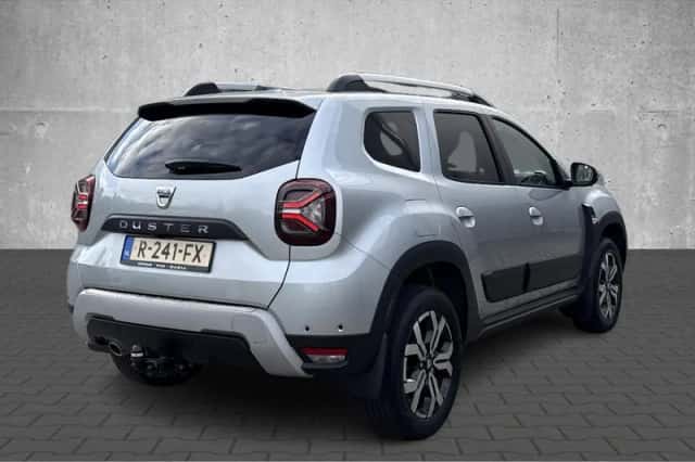 Dacia Duster (2022) thumbnail 5