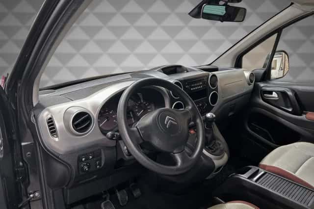 Citroën Berlingo (2010) thumbnail 6