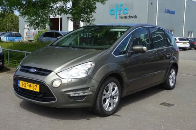 Ford S-Max (2014) thumbnail 4