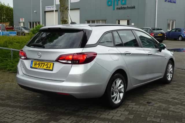 Opel Astra (2020) thumbnail 2