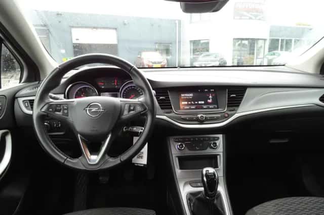 Opel Astra (2020) thumbnail 6