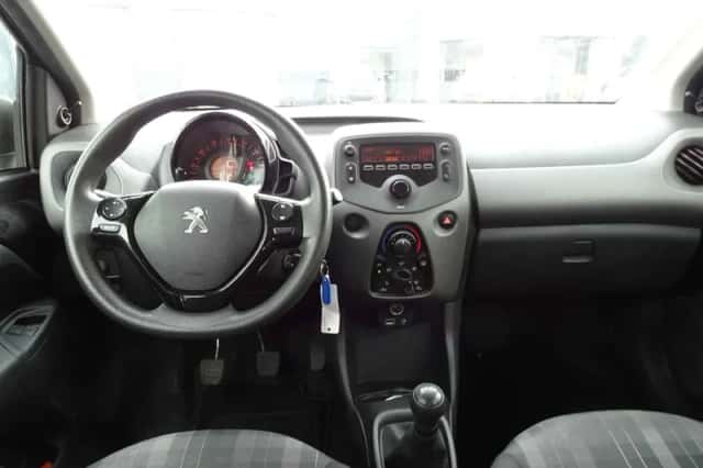 Peugeot 108 (2019) thumbnail 6