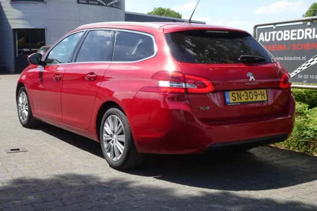 Peugeot 308 (2018) thumbnail 3