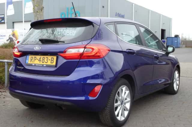Ford Fiesta (2018) thumbnail 2