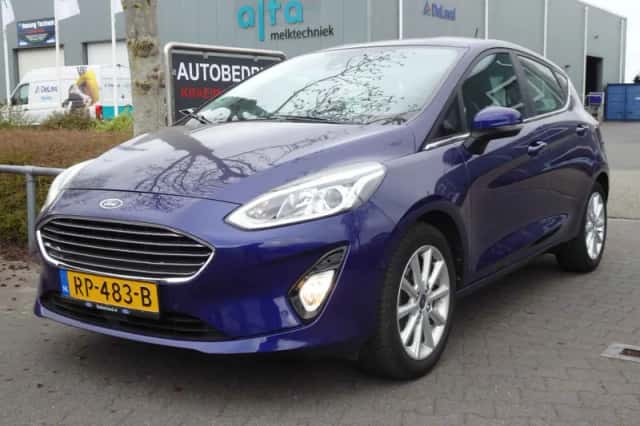 Ford Fiesta (2018) thumbnail 4