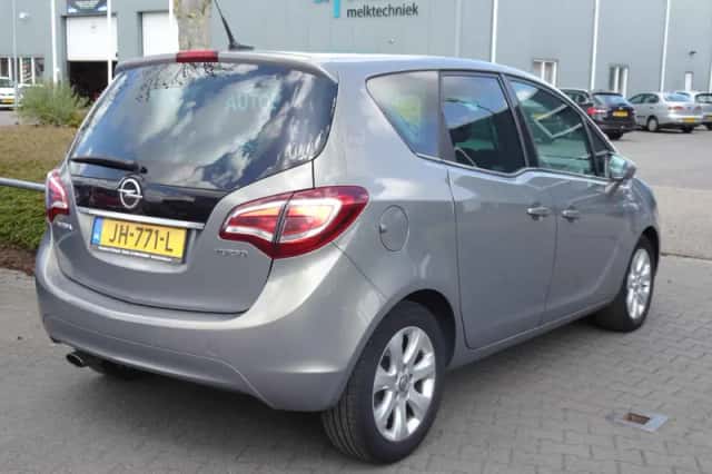 Opel Meriva (2015) thumbnail 2