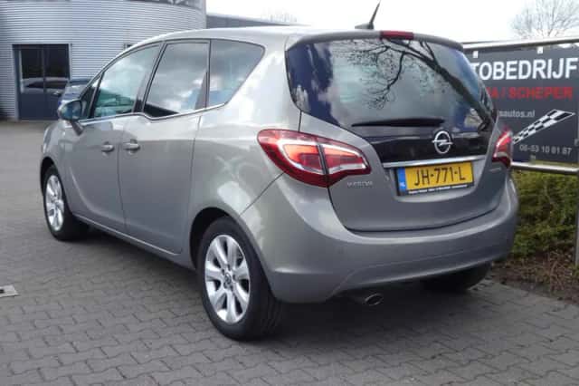 Opel Meriva (2015) thumbnail 3