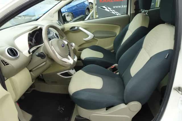 Ford Ka (2012) thumbnail 6