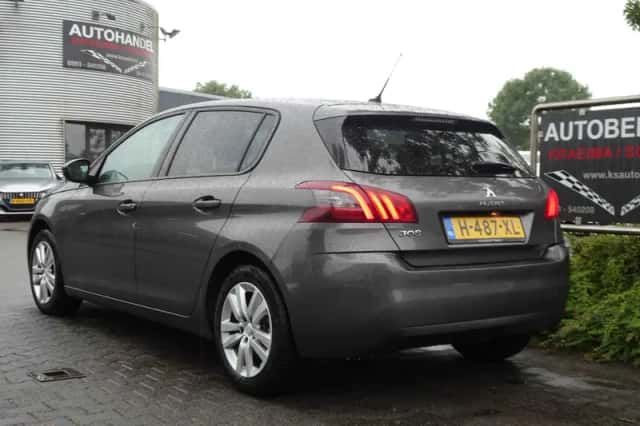 Peugeot 308 (2020) thumbnail 3