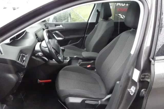 Peugeot 308 (2020) thumbnail 6