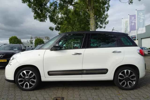 Fiat 500L (2013) thumbnail 5