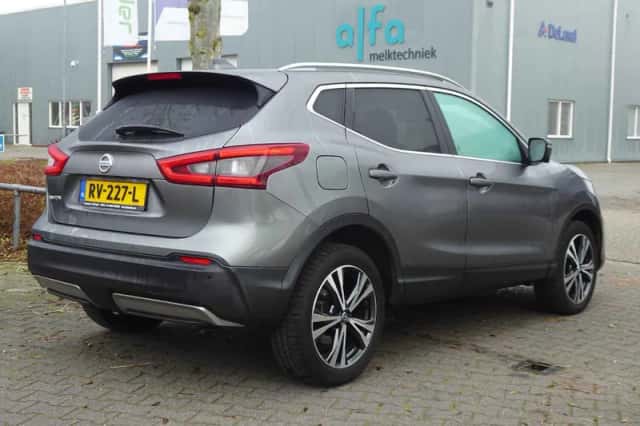 Nissan Qashqai (2018) thumbnail 2
