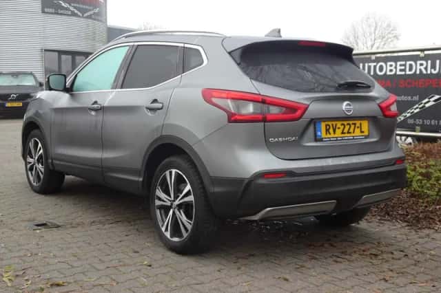 Nissan Qashqai (2018) thumbnail 3