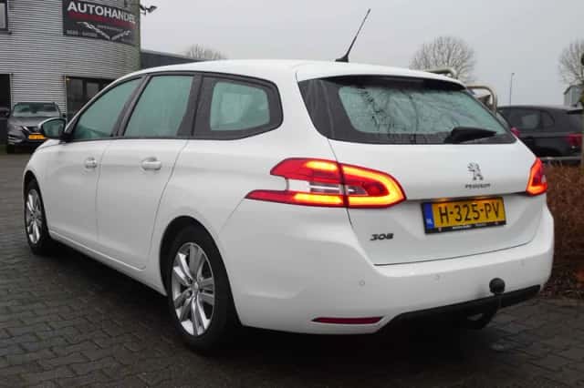 Peugeot 308 (2020) thumbnail 3