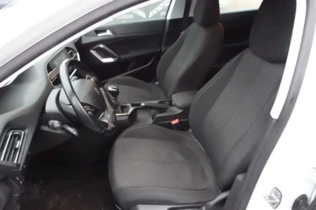 Peugeot 308 (2020) thumbnail 6