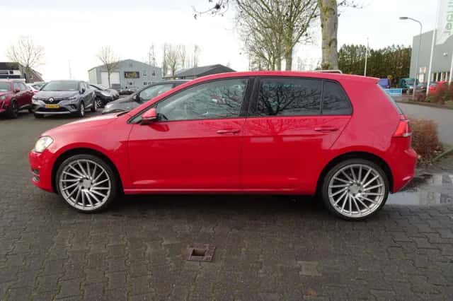 Volkswagen Golf (2014) thumbnail 5