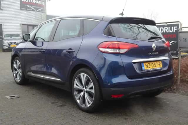 Renault Scénic (2017) thumbnail 3