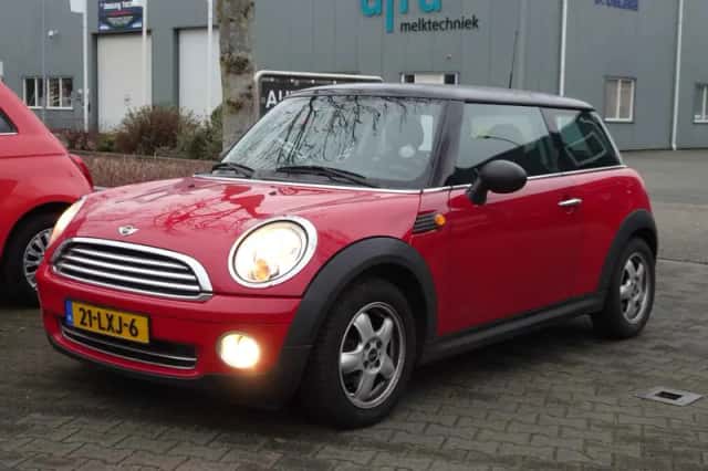MINI One (2010) thumbnail 4