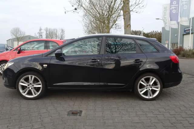 SEAT Ibiza (2011) thumbnail 5