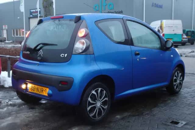 Citroën C1 (2010) thumbnail 2