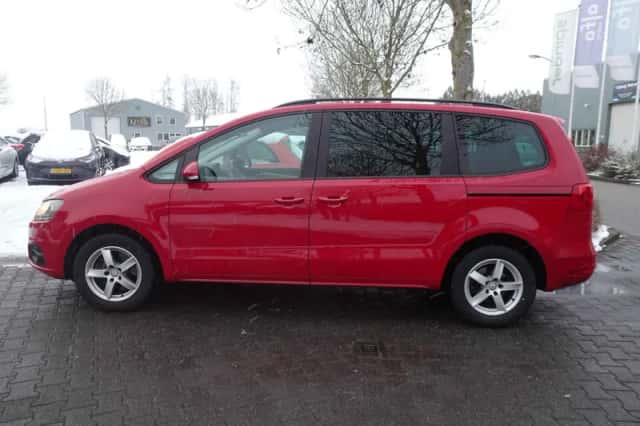 SEAT Alhambra (2011) thumbnail 5