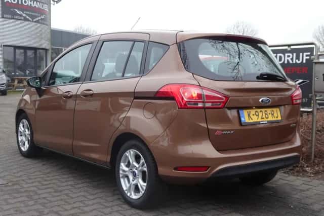 Ford B-Max (2014) thumbnail 3