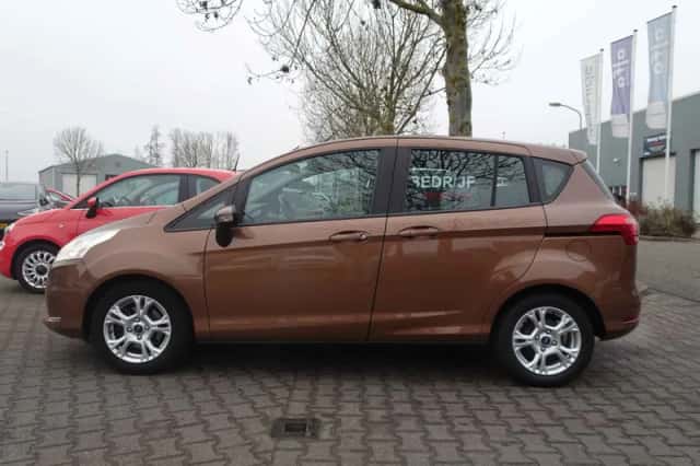 Ford B-Max (2014) thumbnail 5